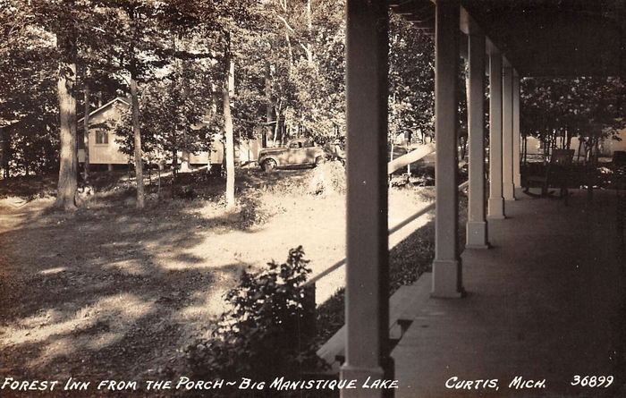 Curtis - Vintage Postcard (newer photo)